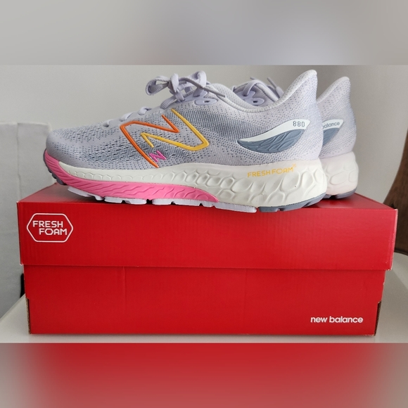 NEW in box New Balance Women's Fresh Foam X 880v12, Size 8 - Picture 5 of 7